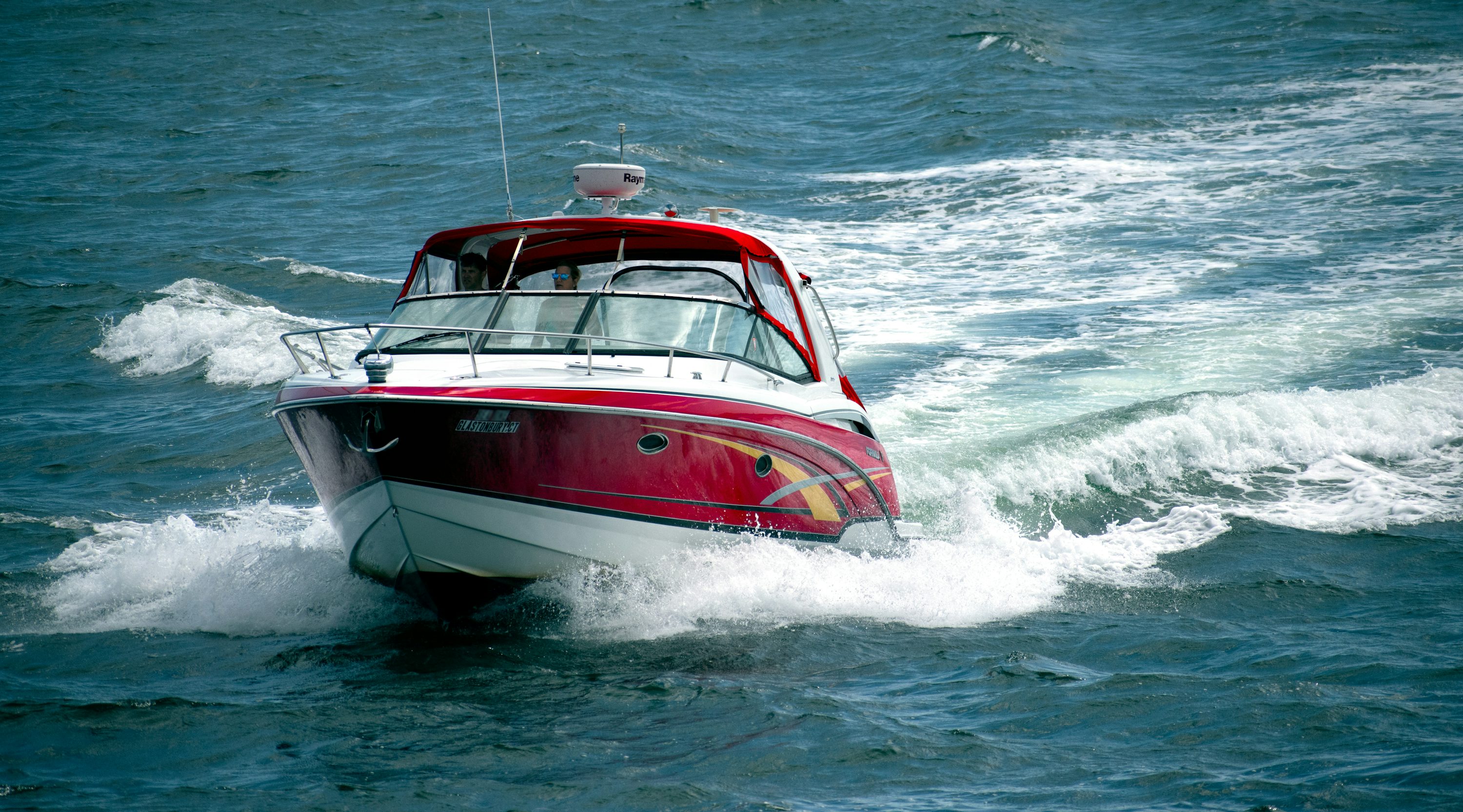 PHI PHI ISLAND DAY TRIP BY SPEED BOAT AND LUNCH SIC